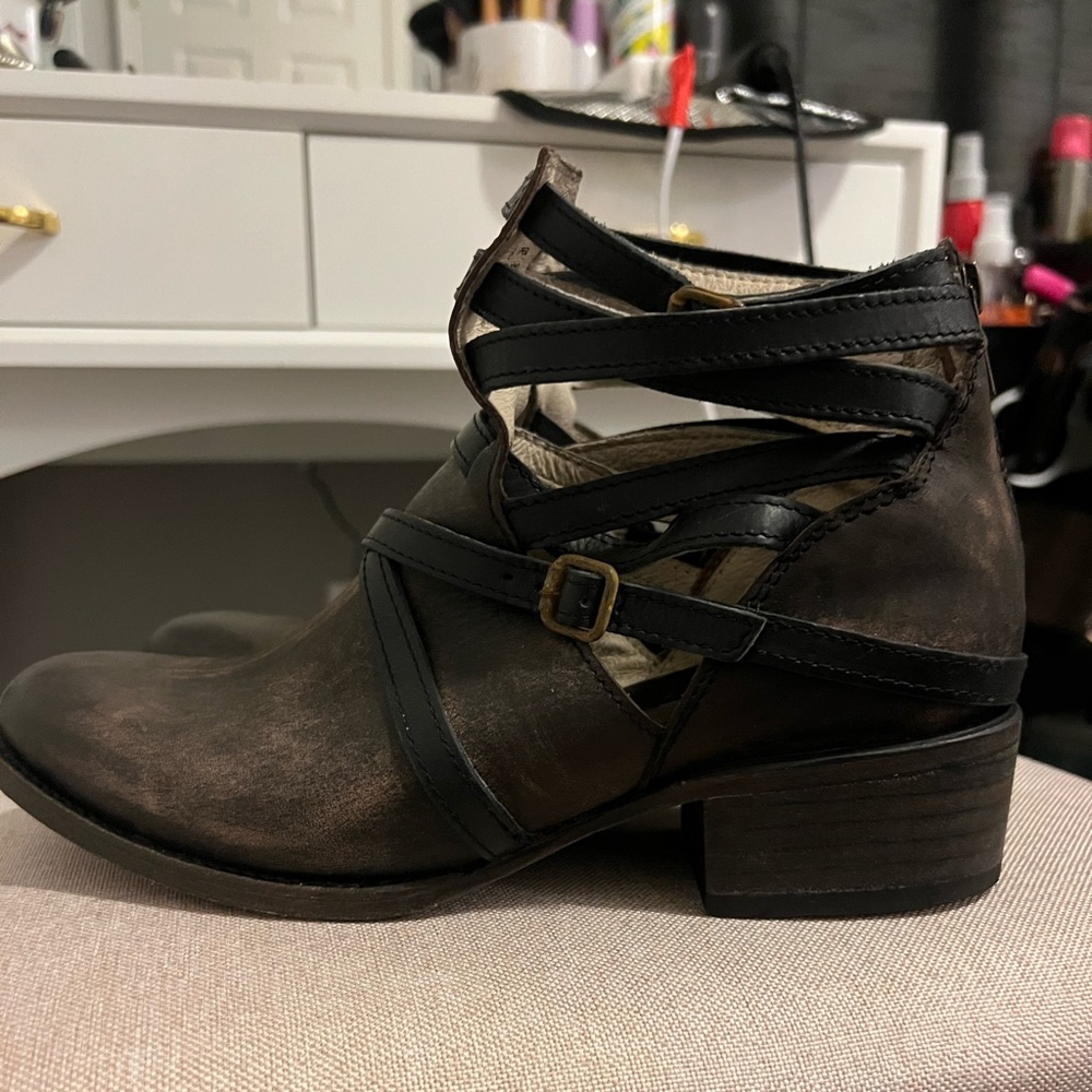 Freebird Stair Boots Size 8